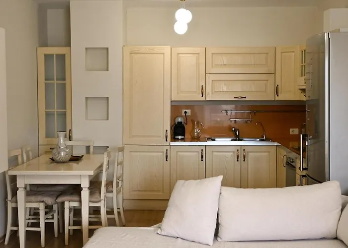 Apartment 2br Near Us Embassy With Free Parking By Sabi